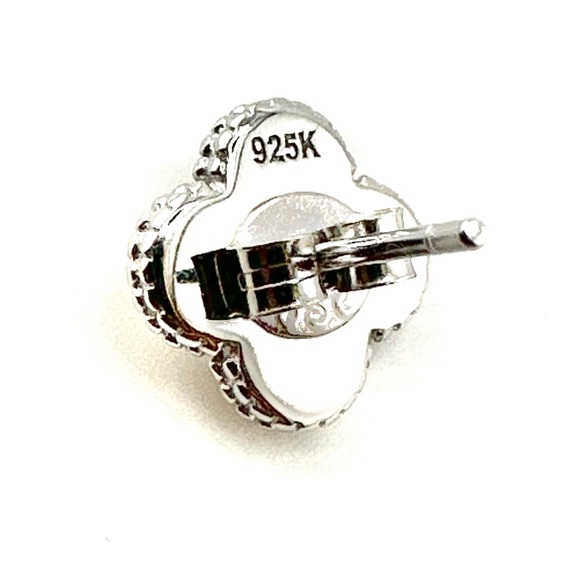 925 Solid Sterling Silver Luxury Mother of Pearl 4 Leaf Clover Stud Earrings - Picture 4 of 6